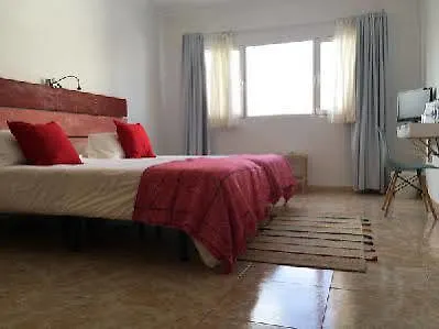 Hotel Laif 2*