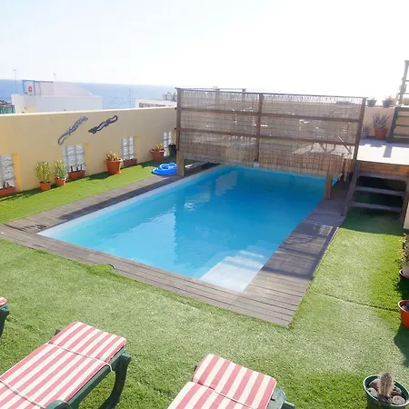 Hotel Laif 2*
